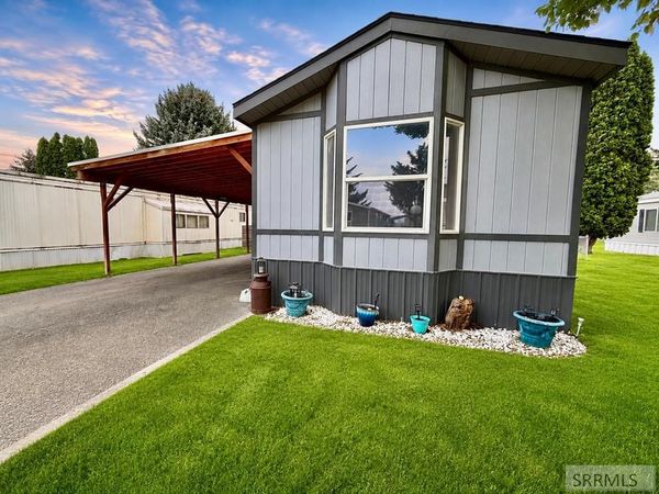 1835 N Whispering Pines Drive, IDAHO FALLS, ID 83401