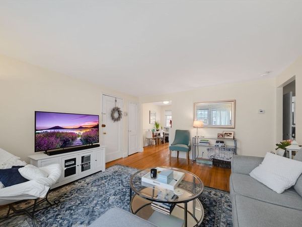 924 Massachusetts Ave, Unit 1, Arlington, MA 02476