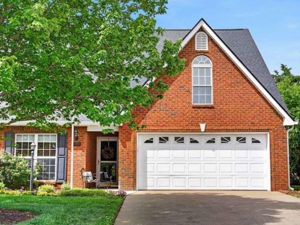 2766 Waywood Dr , Murfreesboro, TN 37128
