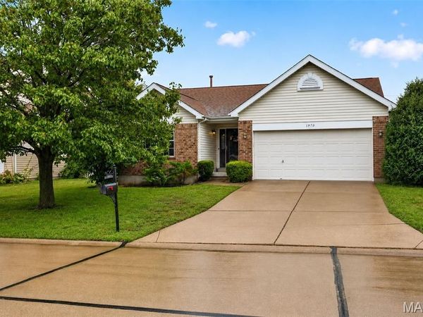 1970 Briarfield Drive, Lake St Louis, MO 63367