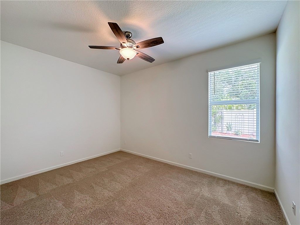 111 52nd Square, Vero Beach, FL 32968 Photo