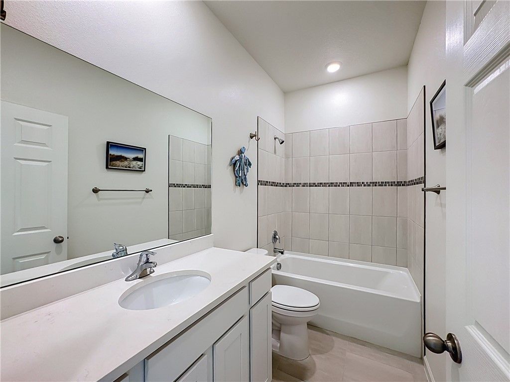 111 52nd Square, Vero Beach, FL 32968 Photo