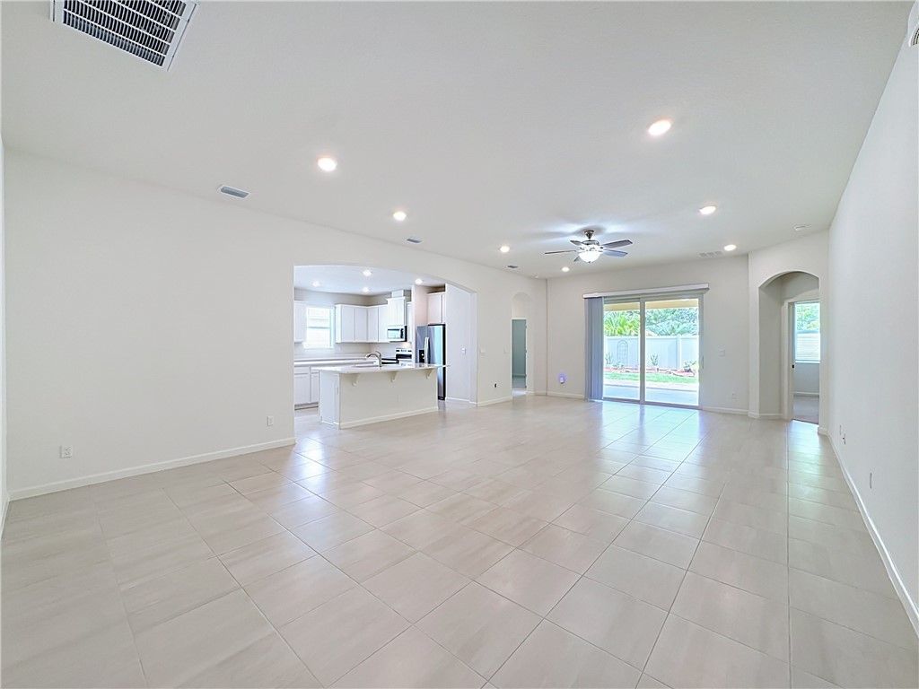 111 52nd Square, Vero Beach, FL 32968 Photo