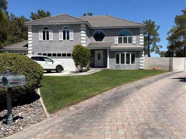 18 Hummingbird Circle , Henderson, NV 89014