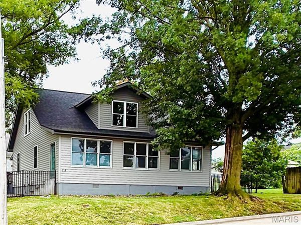 218 E Cherry Street , Columbia, IL 62236