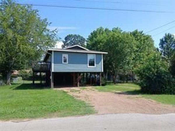 242 Autumn Wood Trail , Gun Barrel City, TX 75156