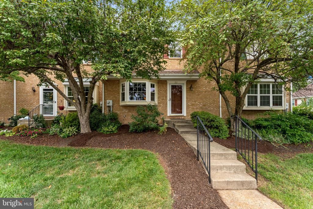 22 STAFFORD SQUARE, BOYERTOWN, PA 19512