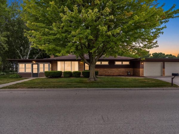 107 Edmaro STREET, Fredonia, WI 53021