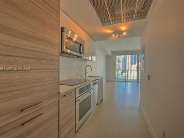 1300 Brickell Bay Dr, Unit 2313, Miami, FL 33131