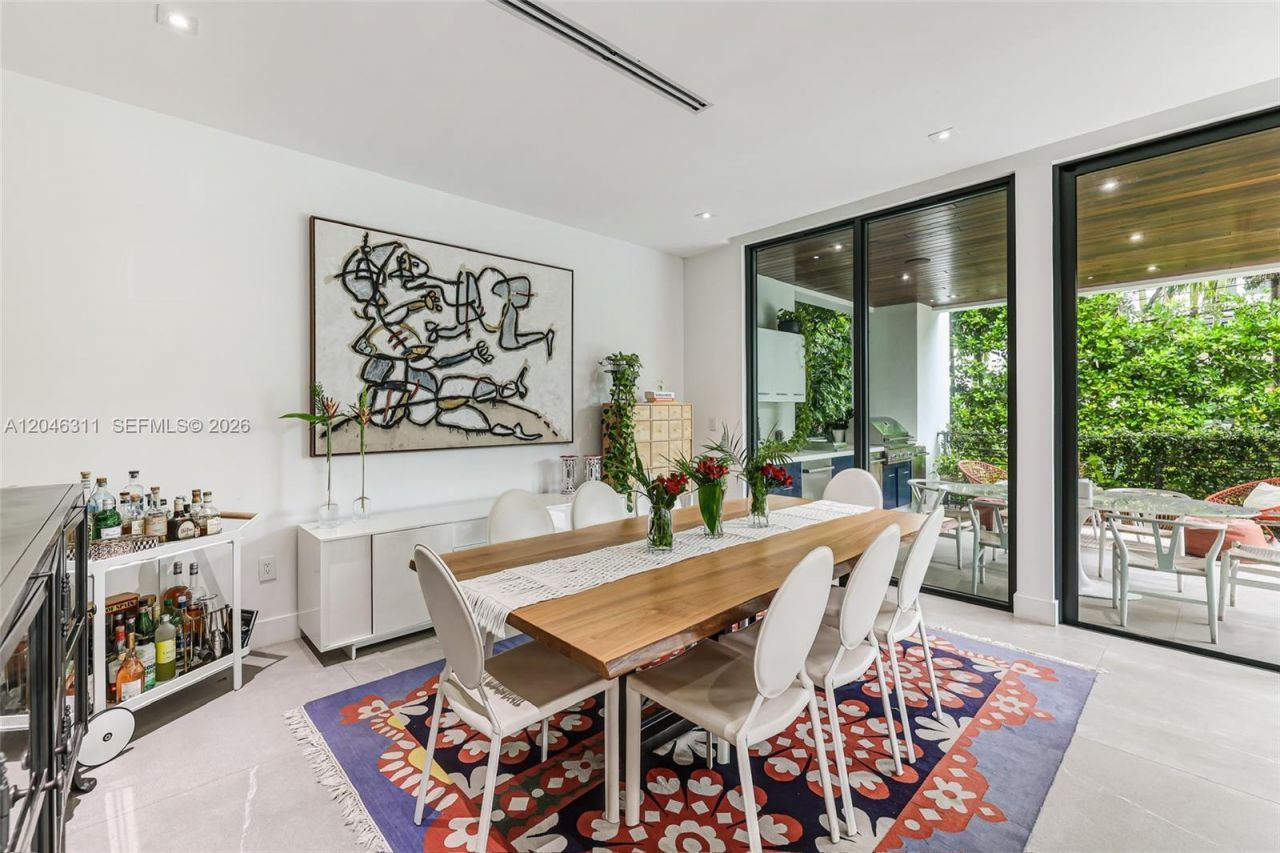 445 Ridgewood Rd , Key Biscayne, FL 33149 Photo