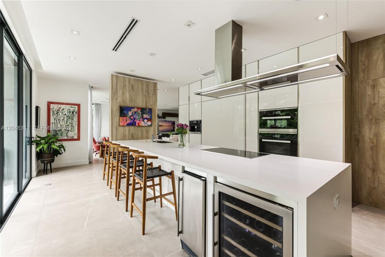445 Ridgewood Rd , Key Biscayne, FL 33149 Photo