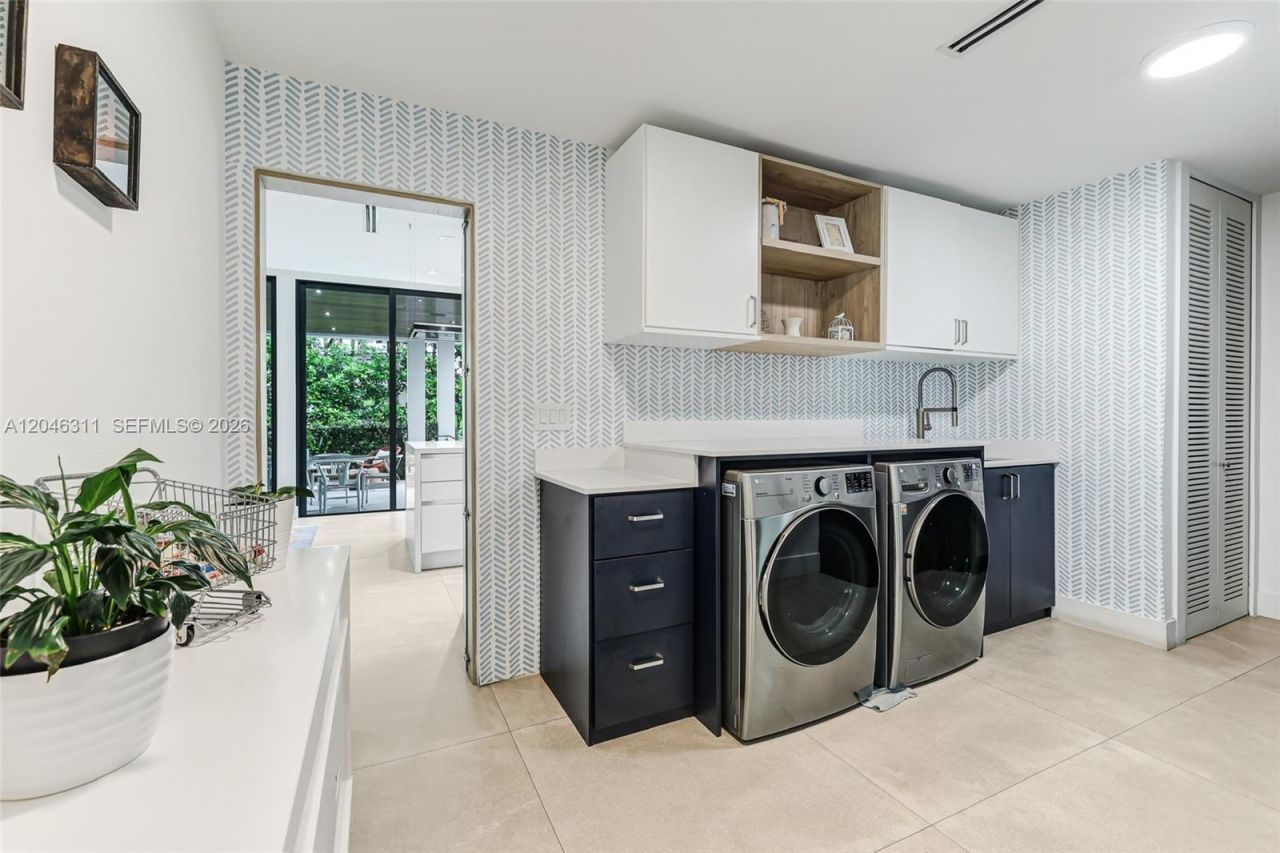 445 Ridgewood Rd , Key Biscayne, FL 33149 Photo