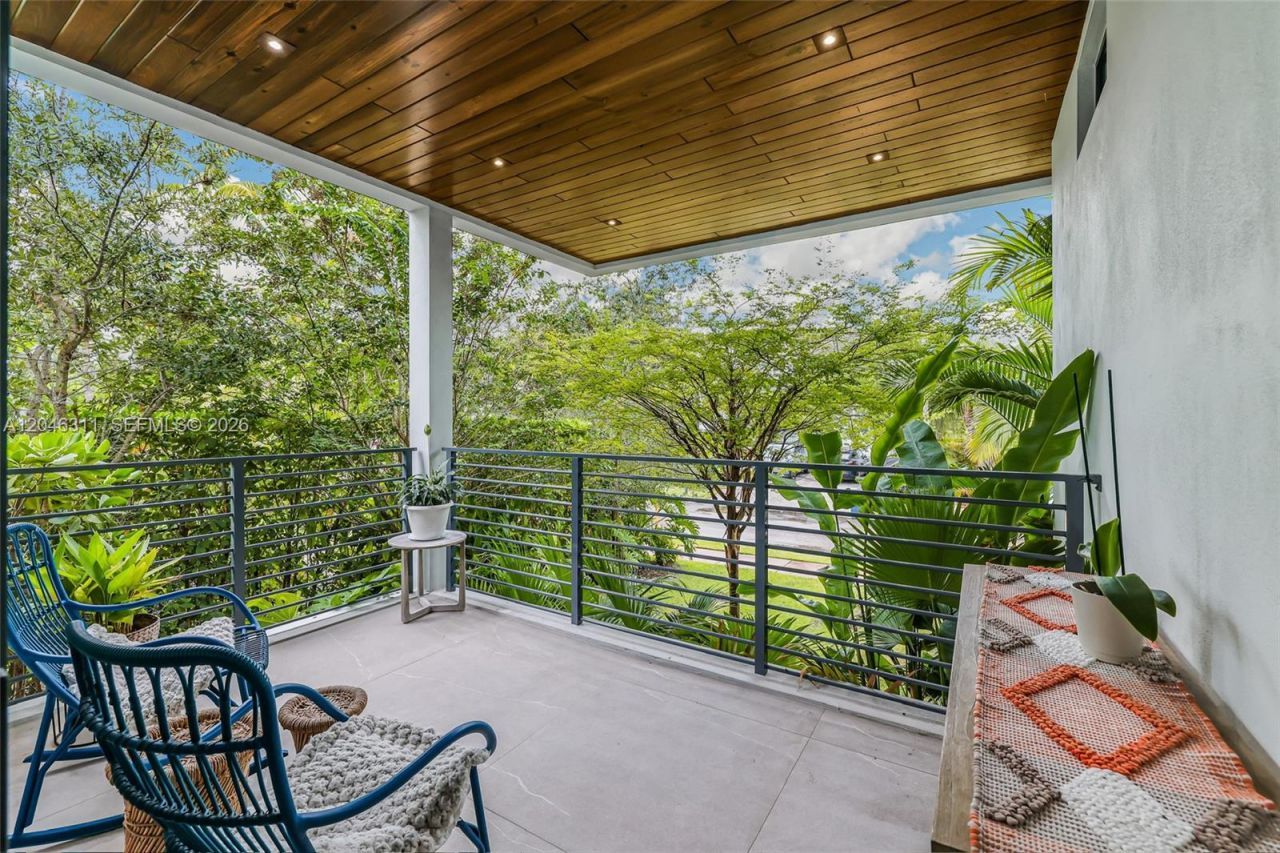 445 Ridgewood Rd , Key Biscayne, FL 33149 Photo