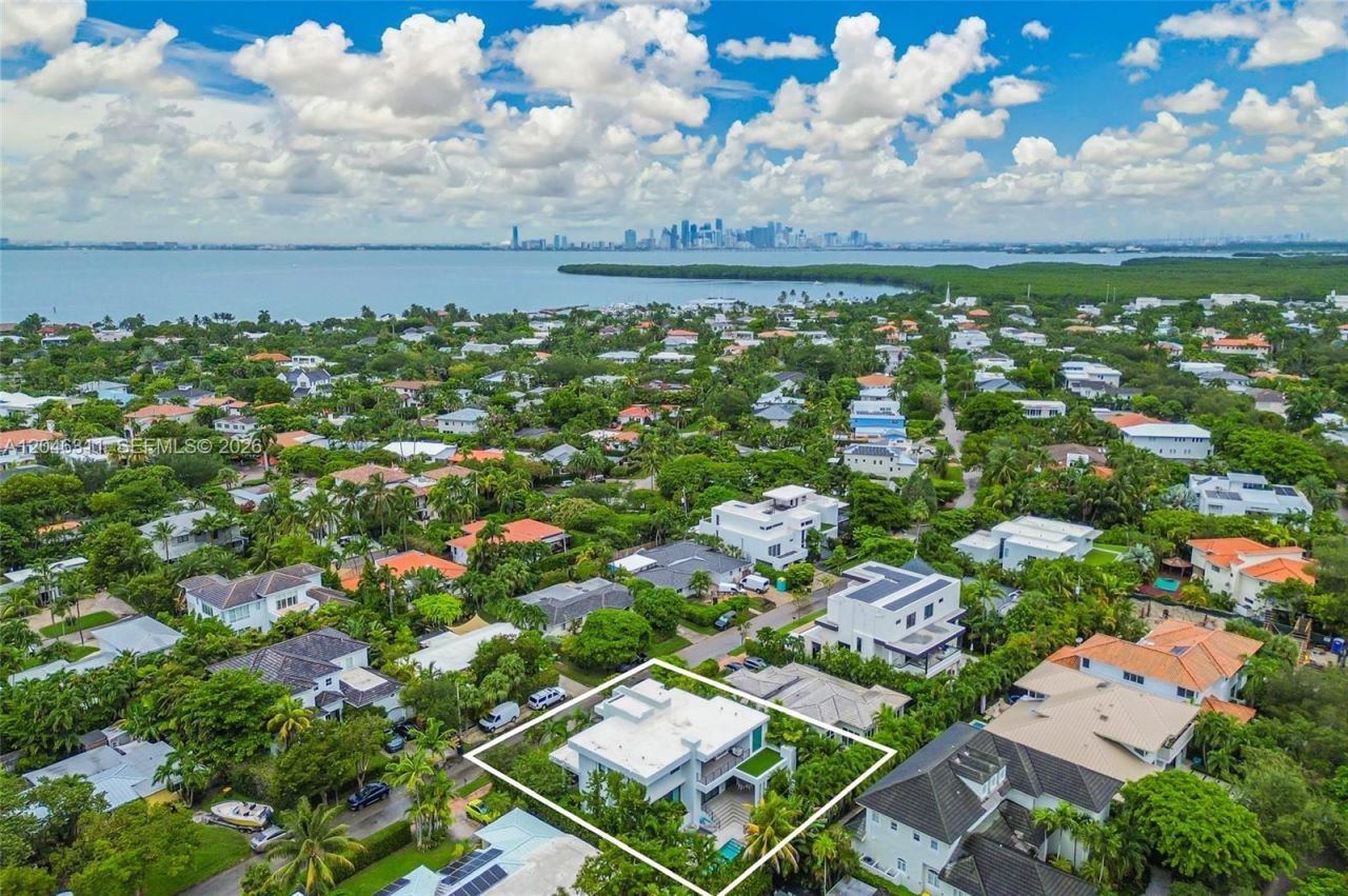 445 Ridgewood Rd , Key Biscayne, FL 33149 Photo