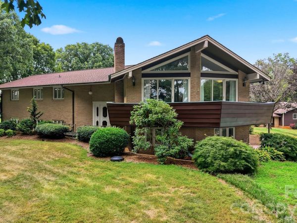 6859 River Bend Road , Claremont, NC 28610