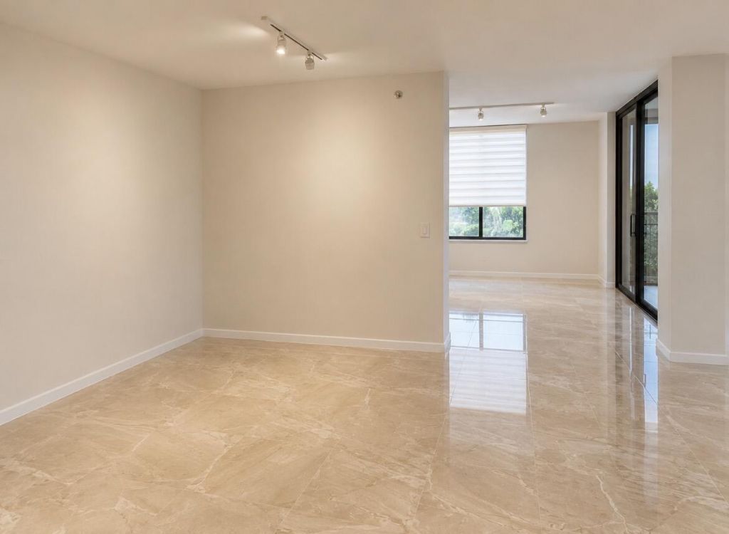 7568 Regency Lake Drive, Unit 602, Boca Raton, FL 33433 Photo