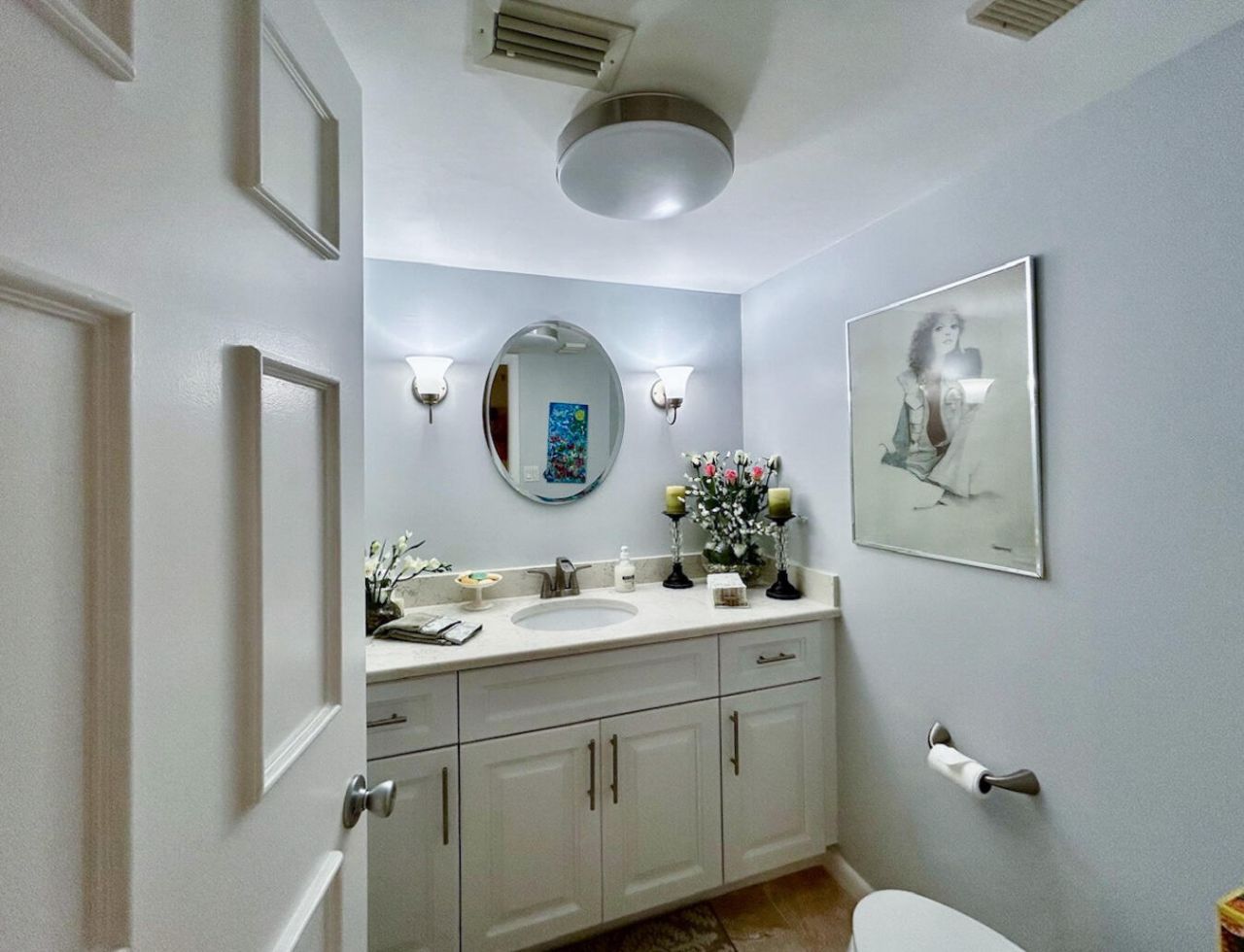 7568 Regency Lake Drive, Unit 602, Boca Raton, FL 33433 Photo