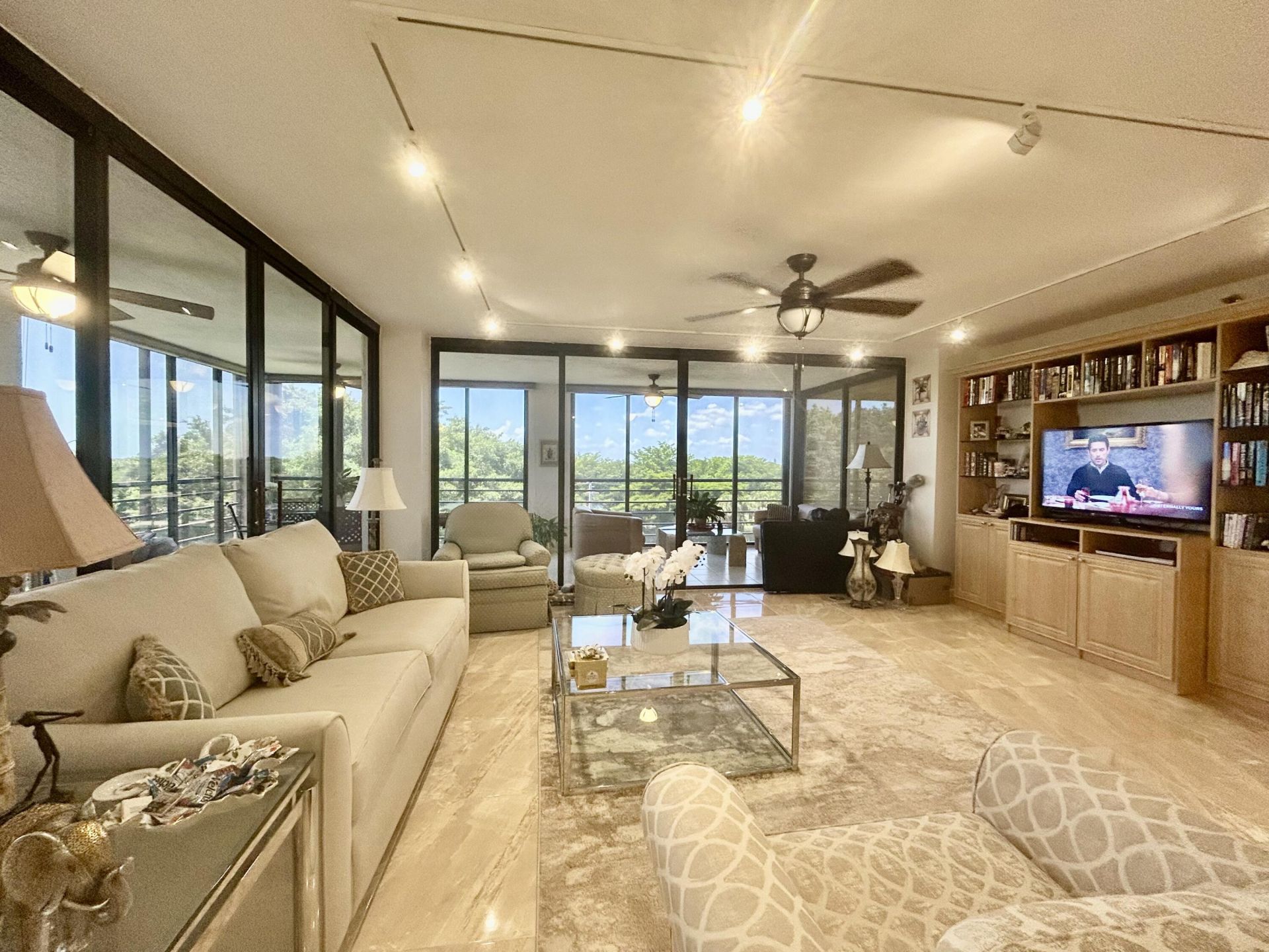 7568 Regency Lake Drive, Unit 602, Boca Raton, FL 33433 Photo