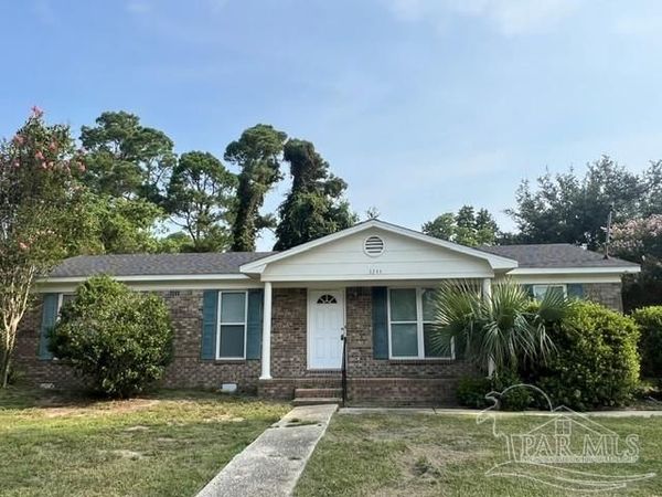 3244 Maplewood Dr, Gulf Breeze, FL 32563