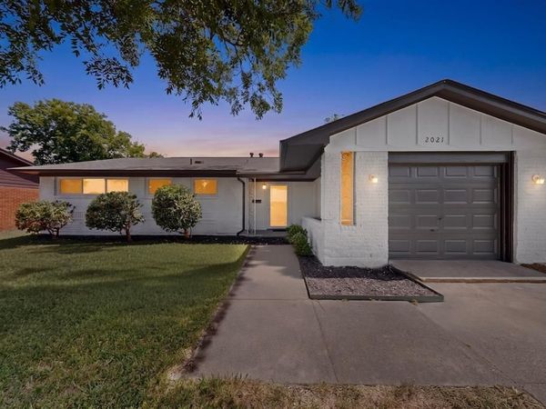 2021 Proctor Drive , Grand Prairie, TX 75051