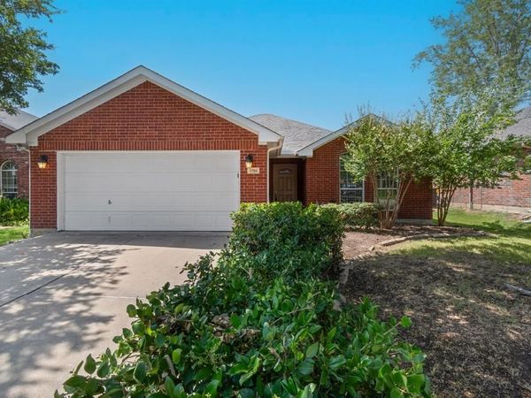 3704 Palm Drive , Fort Worth, TX 76244