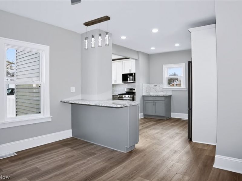 3970 Monticello Boulevard, Cleveland Heights, OH 44121 Photo 4