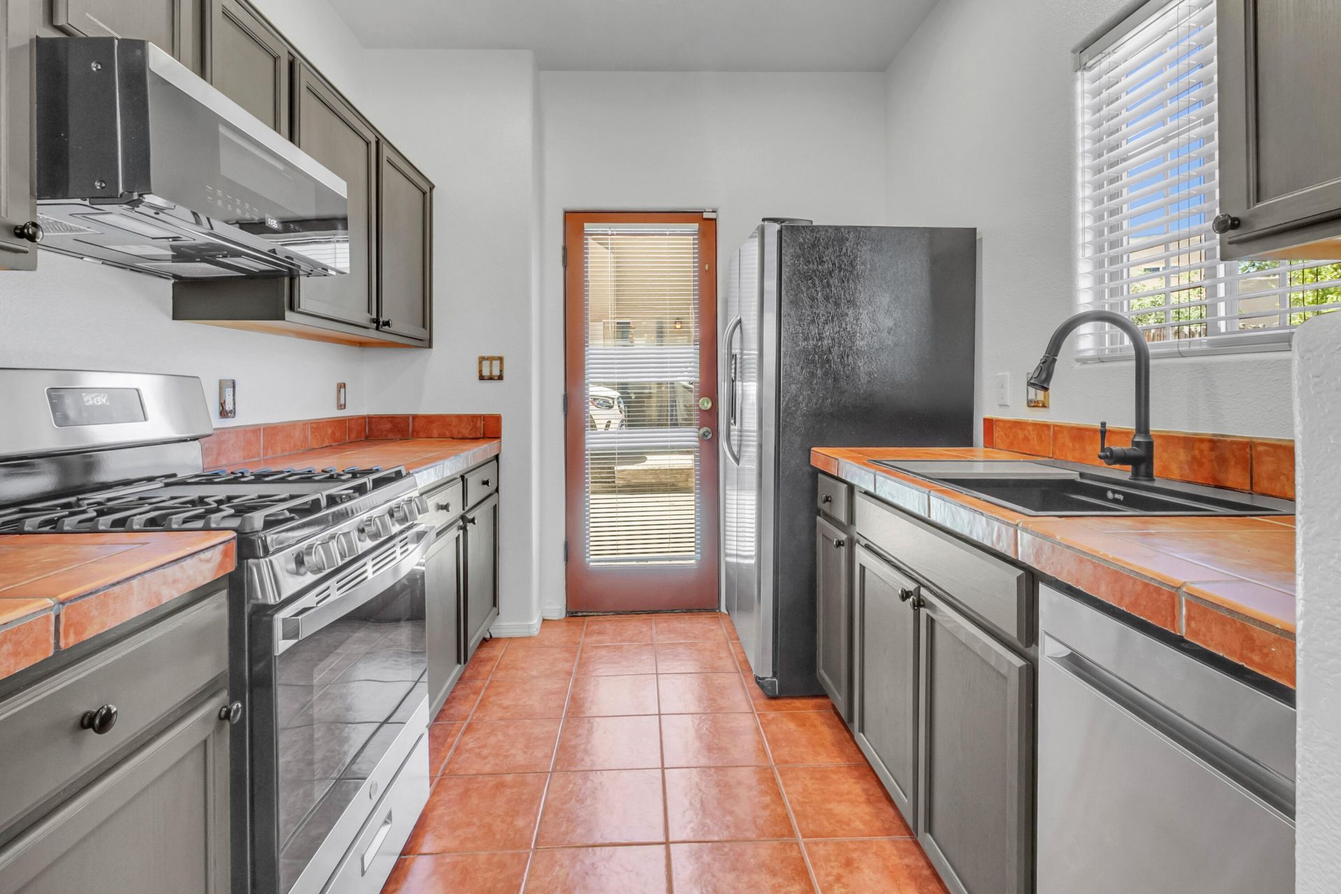 4138 Big Sky Road, Santa Fe, NM 87507 Main Photo