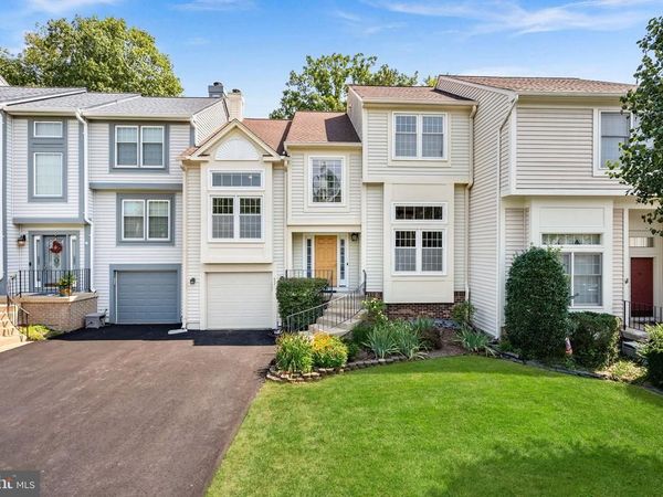 6537 PALISADES DRIVE, CENTREVILLE, VA 20121