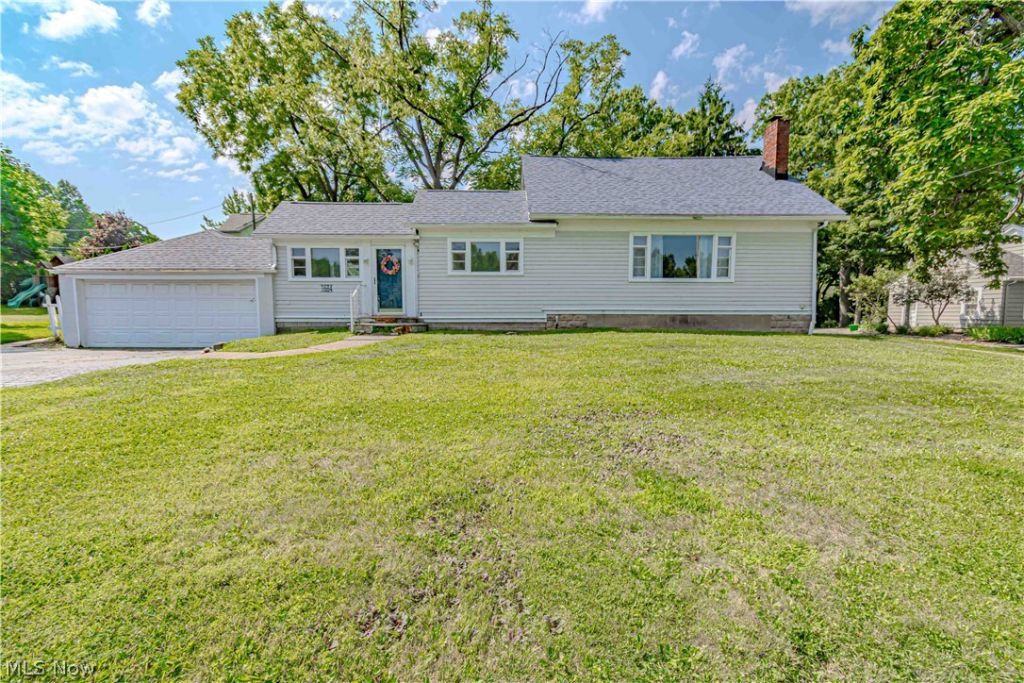 1684 Graham Road , Silver Lake, OH 44224