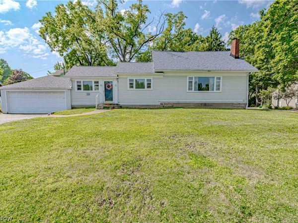 1684 Graham Road , Silver Lake, OH 44224