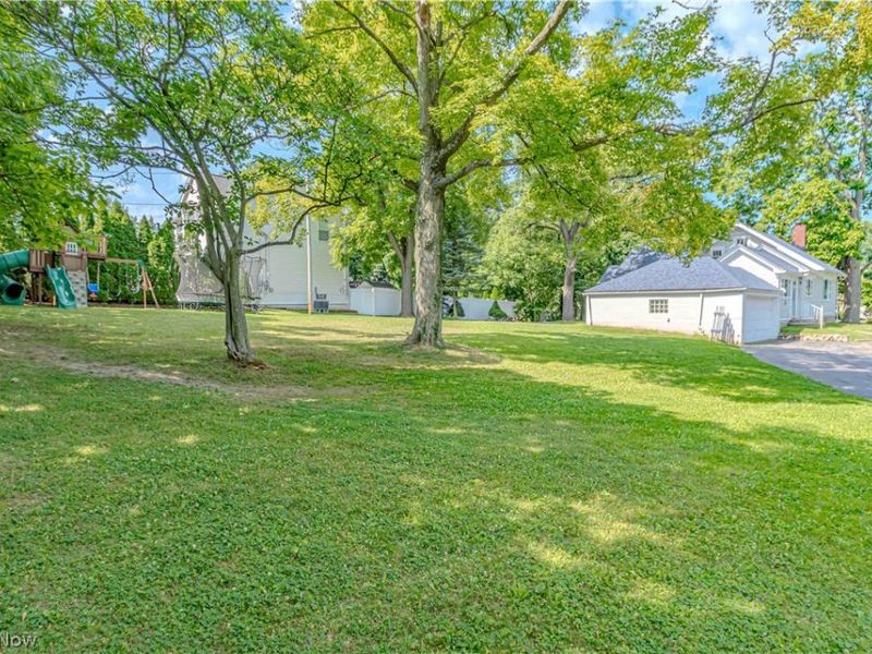 1684 Graham Road, Silver Lake, OH 44224 Photo 3