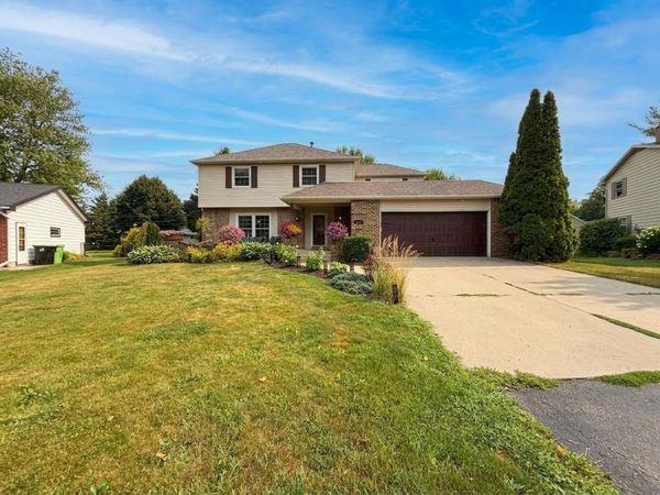 140 Dana Drive, Beaver Dam, WI 53916
