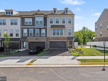 1027 VENIFENA TERRACE SE, LEESBURG, VA 20175