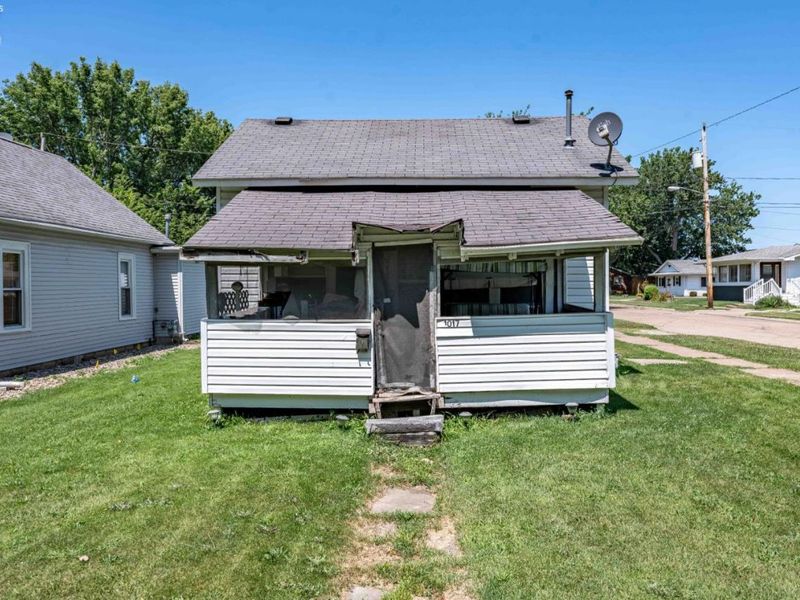 1017 E State Street, Port Clinton, OH 43452 Photo 2