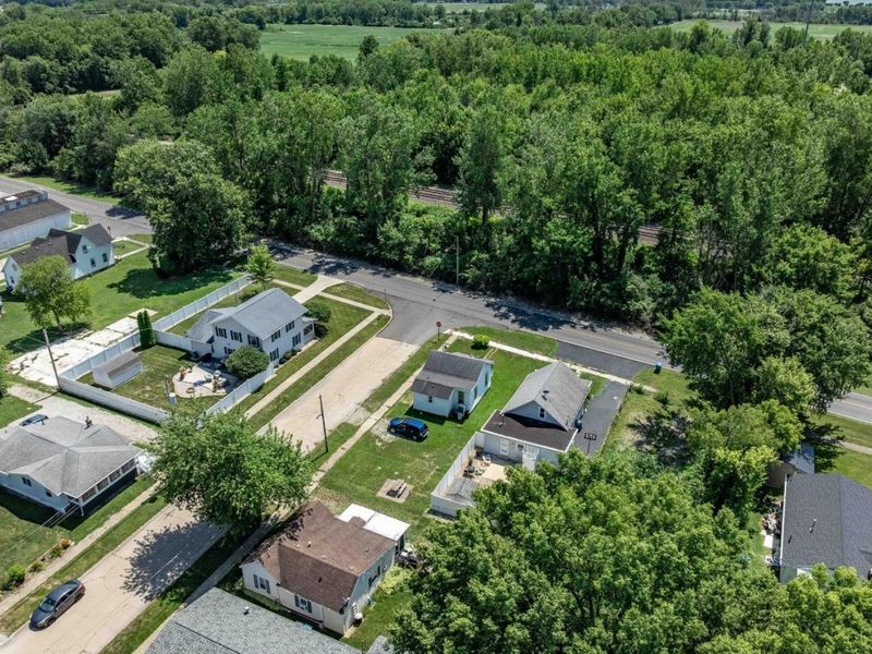 1017 E State Street, Port Clinton, OH 43452 Photo 25