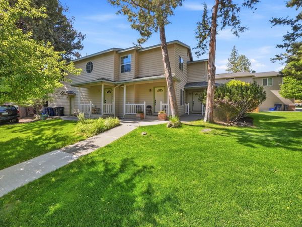 1290 NW Knoxville Boulevard, Bend, OR 97703
