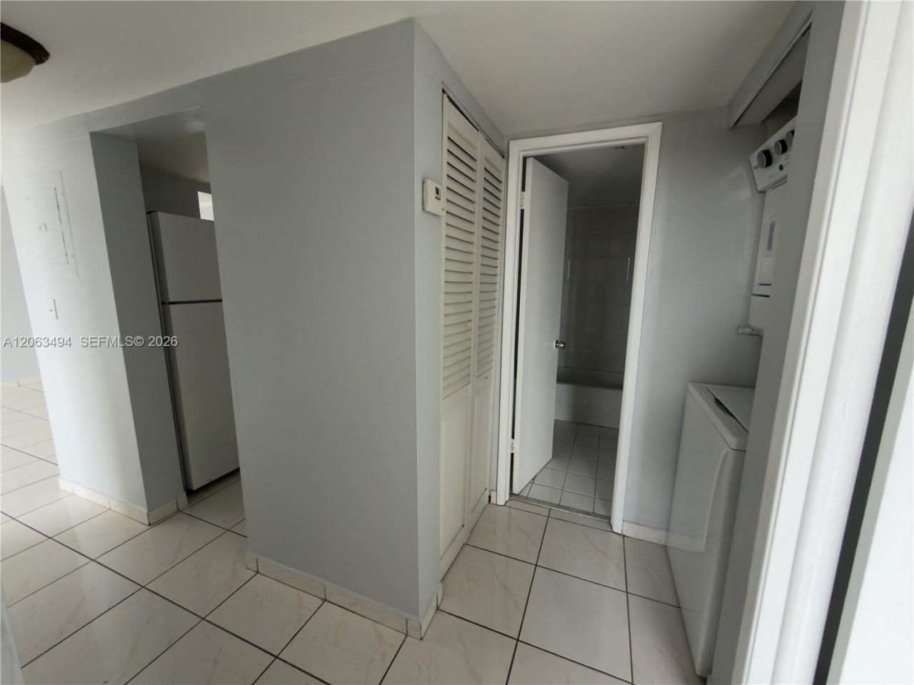 8231 NW 8th St , Unit 2-504, Miami, FL 33126 Photo