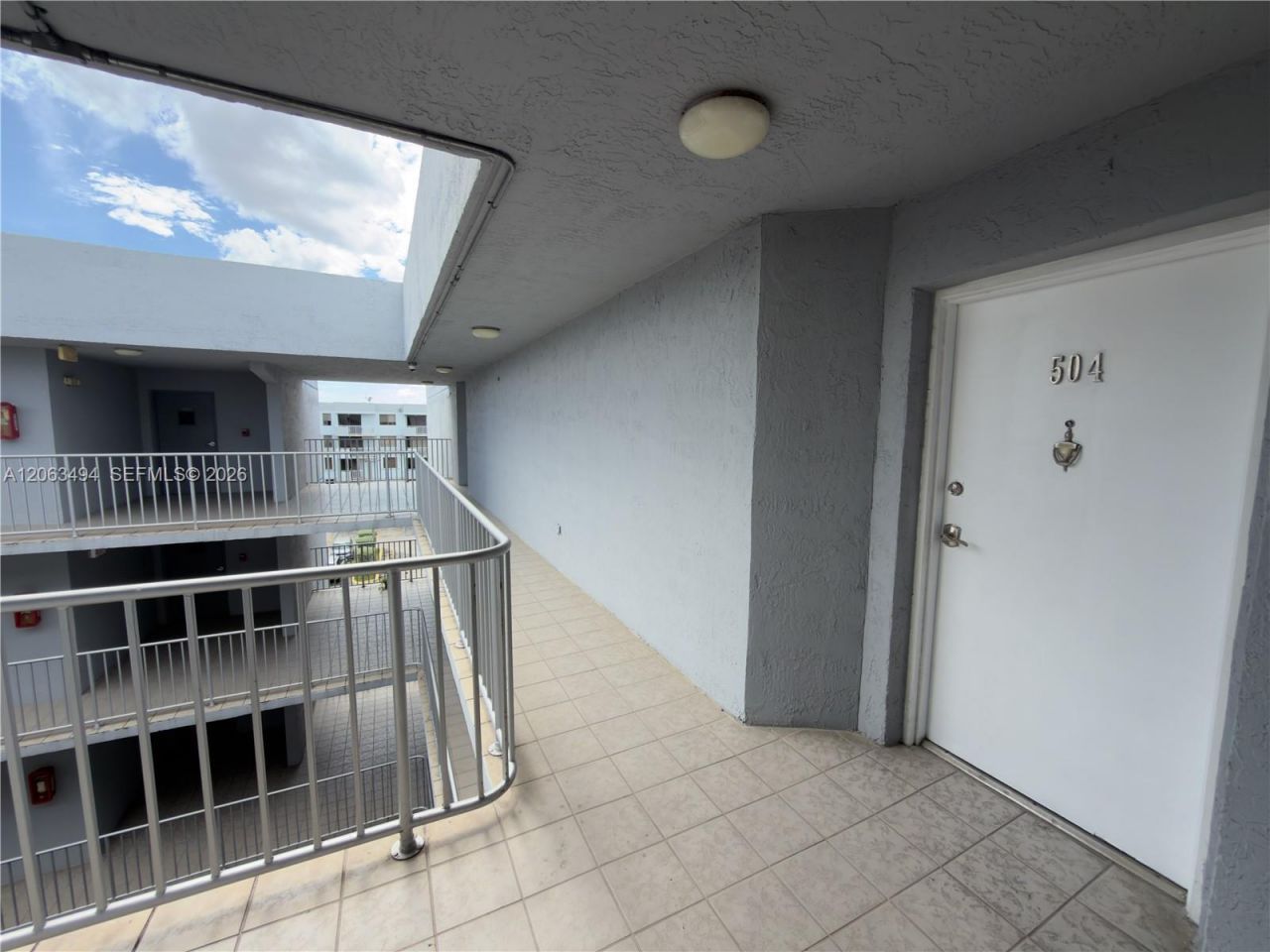 8231 NW 8th St , Unit 2-504, Miami, FL 33126 Photo