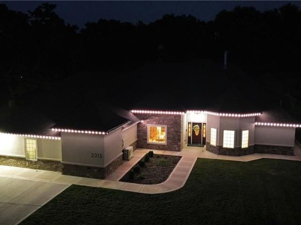 2015 S Lees Summit Road, Independence, MO 64050