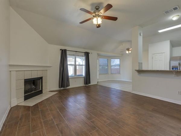 6007 Lone Star CT, Hutto, TX 78634