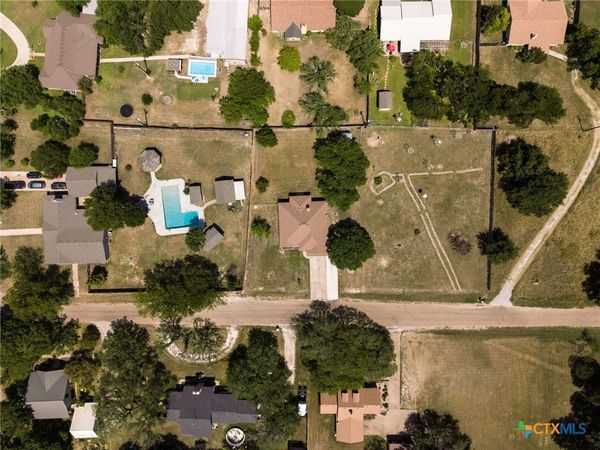 111 Kathy Street , Gatesville, TX 76528
