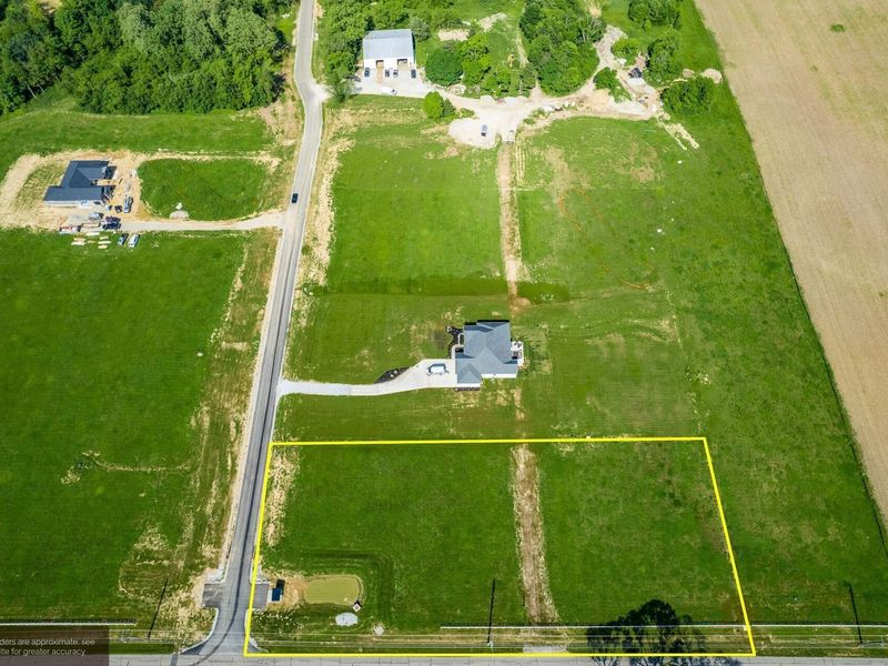215 Jonathan Trail, Canal Winchester, OH 43110 Photo 2