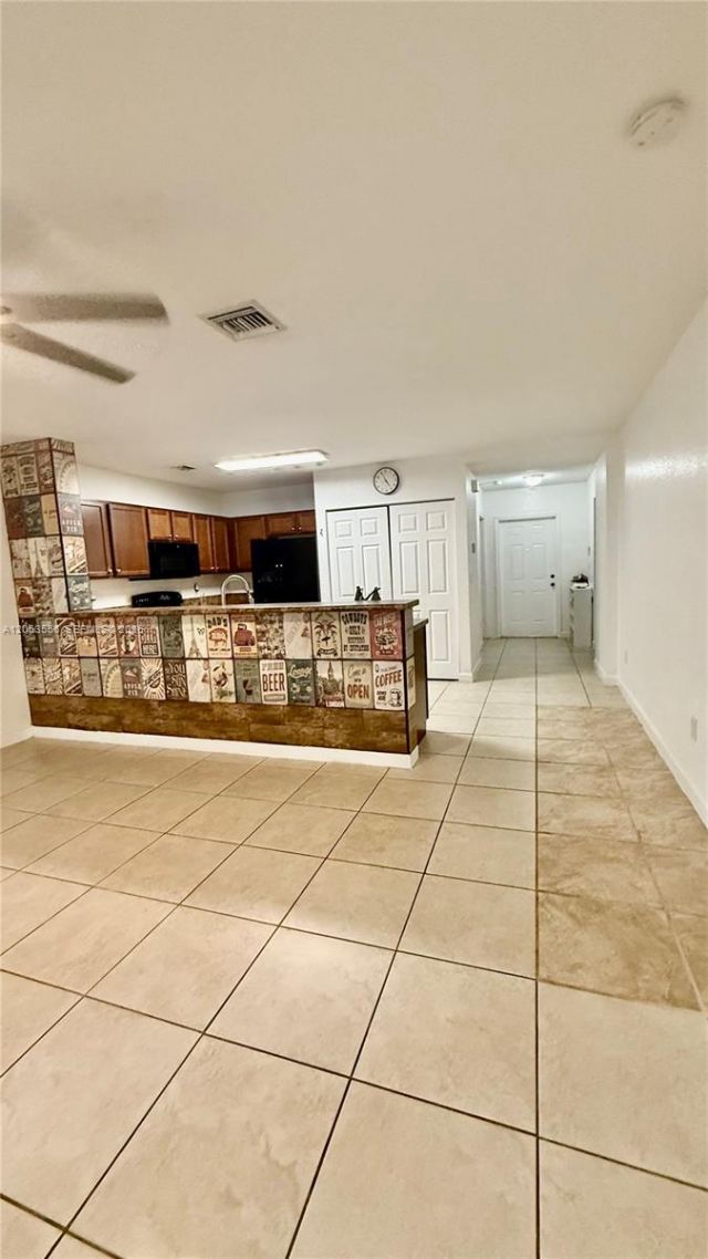 1018 Foster Rd, Hallandale Beach, FL 33009 Photo