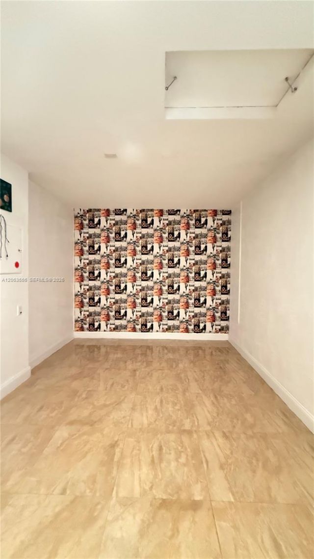1018 Foster Rd , Hallandale Beach, FL 33009 Photo