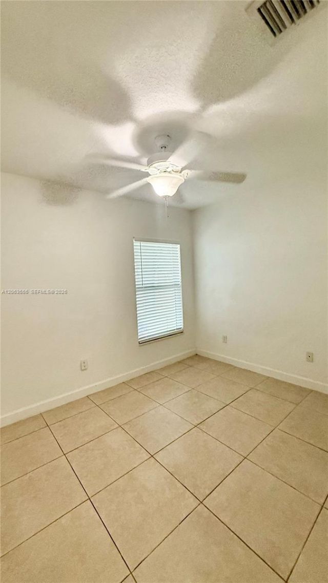1018 Foster Rd, Hallandale Beach, FL 33009 Photo