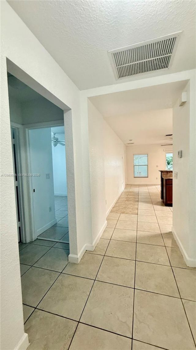 1018 Foster Rd, Hallandale Beach, FL 33009 Photo