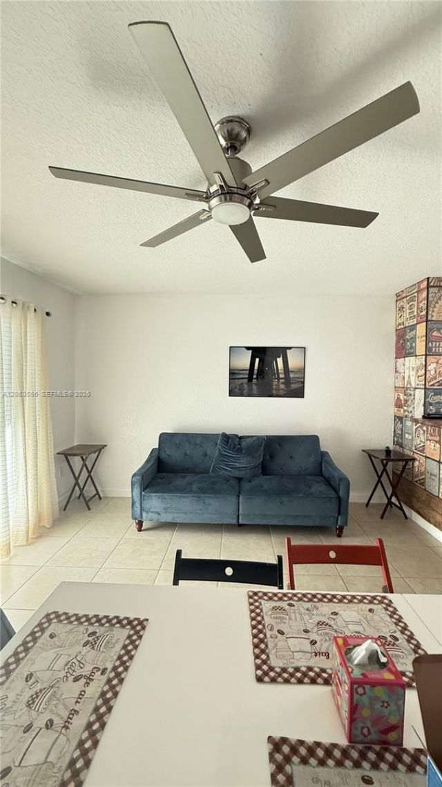 1018 Foster Rd , Hallandale Beach, FL 33009 Photo