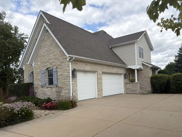 13487 Cambridge Drive , Lemont, IL 60439