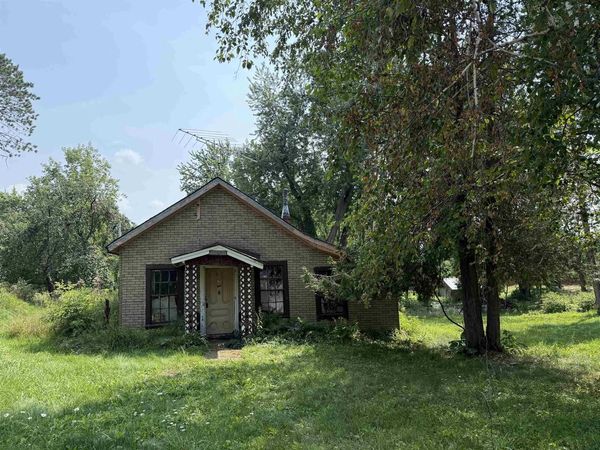 183247 BEECKMAN STREET, Birnamwood, WI 54414