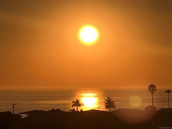 1576 Lorraine, Encinitas, CA 92024
